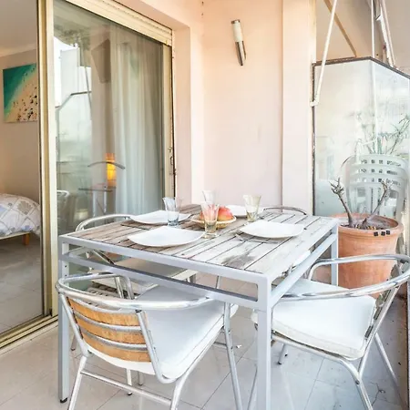 Le Cheverny Apartment